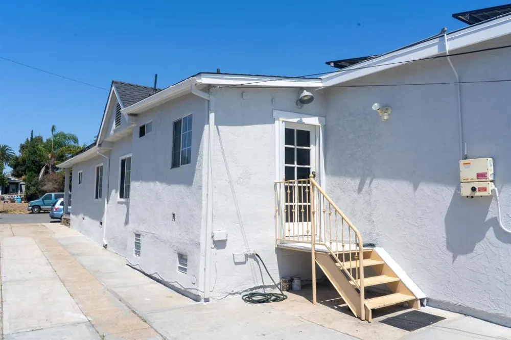 3175 Clay Avenue San Diego, CA 92113
