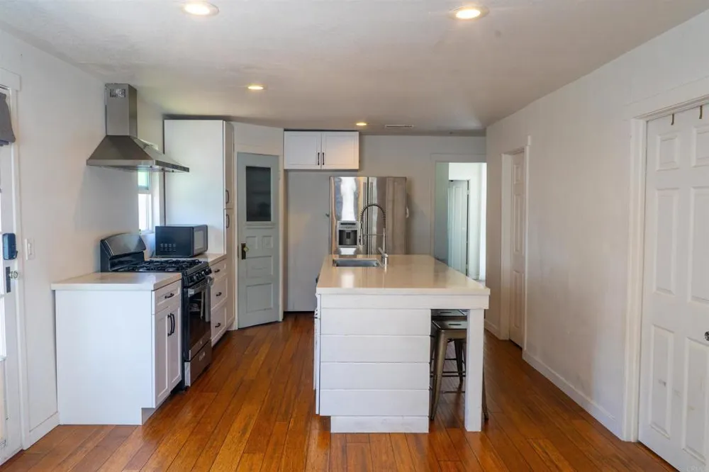 3175 Clay Avenue San Diego, CA 92113