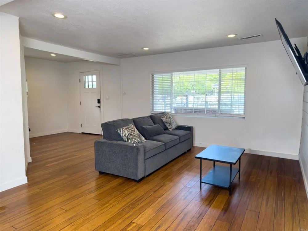 3175 Clay Avenue San Diego, CA 92113