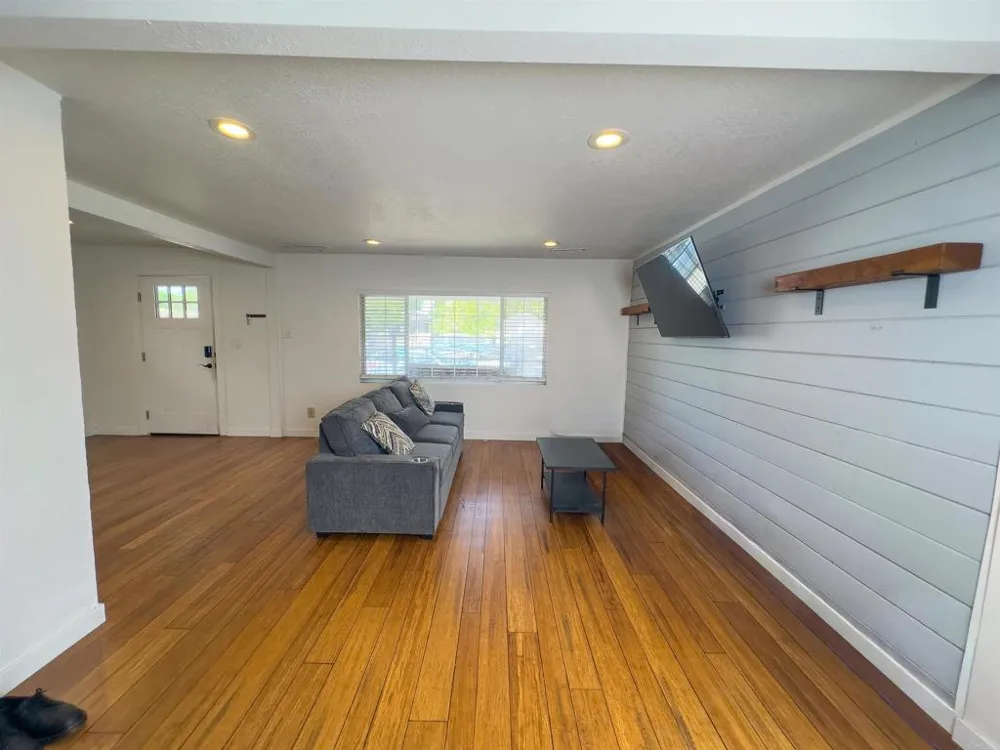 3175 Clay Avenue San Diego, CA 92113