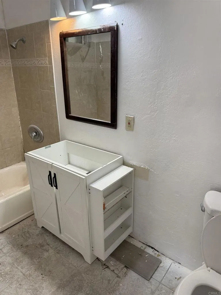 5524 Streamview Drive San Diego, CA 92105