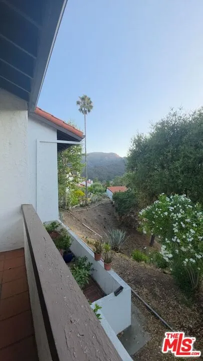 1629 Michael Lane Los Angeles, CA 90272