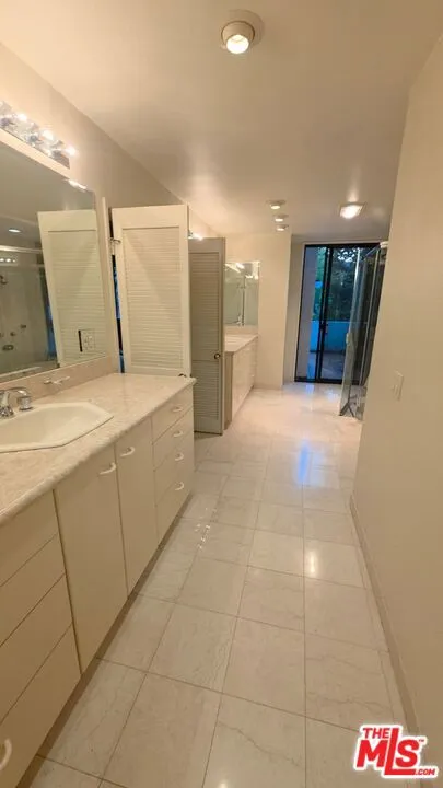1629 Michael Lane Los Angeles, CA 90272
