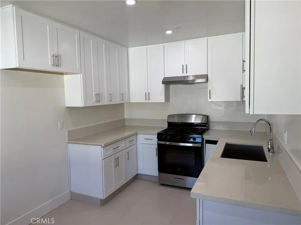 600 E Acacia Avenue #8 Glendale, CA 91205