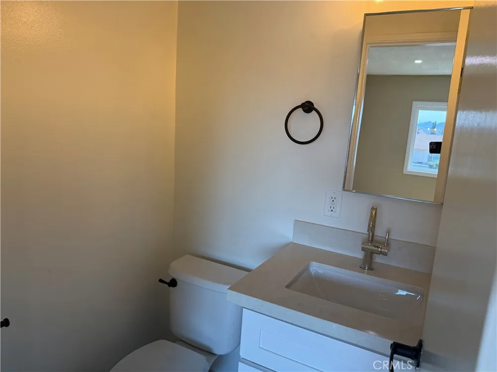 600 E Acacia Avenue #8 Glendale, CA 91205