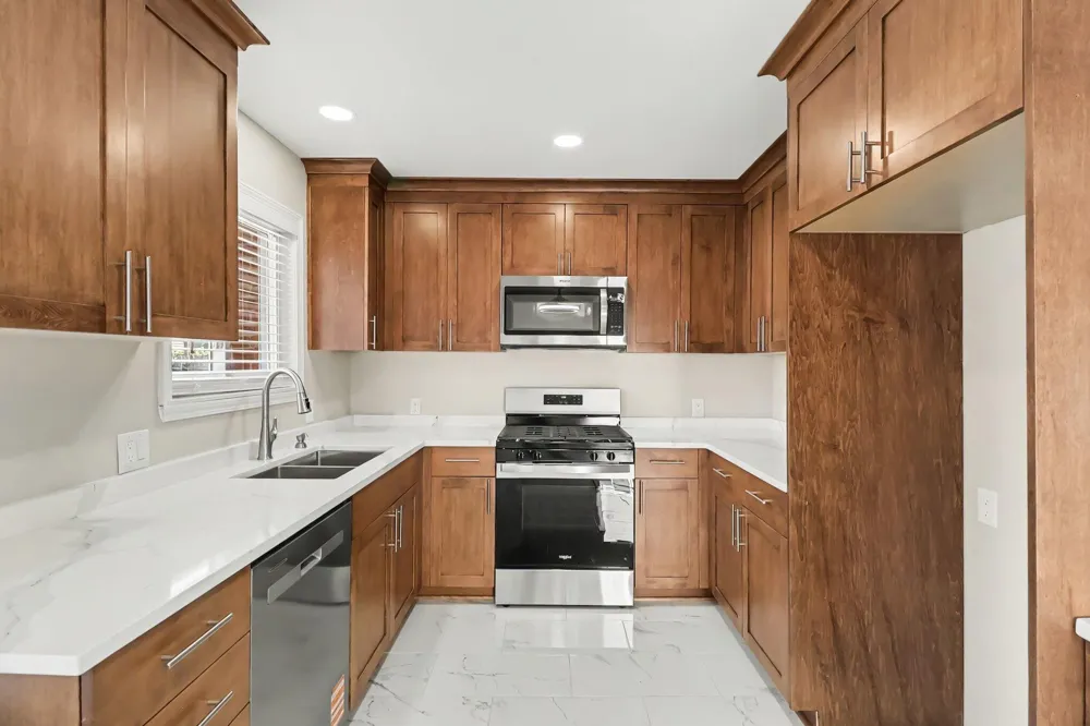 4813 Lutz Drive Warren, MI 48092