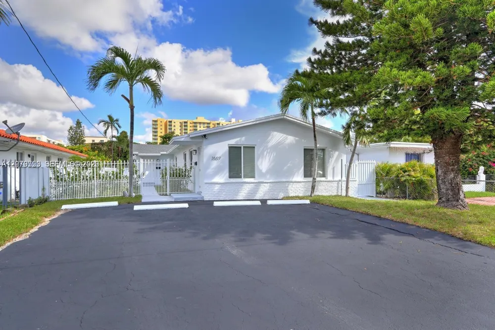 3509 SW 23rd Ter #3509 Miami, FL 33145