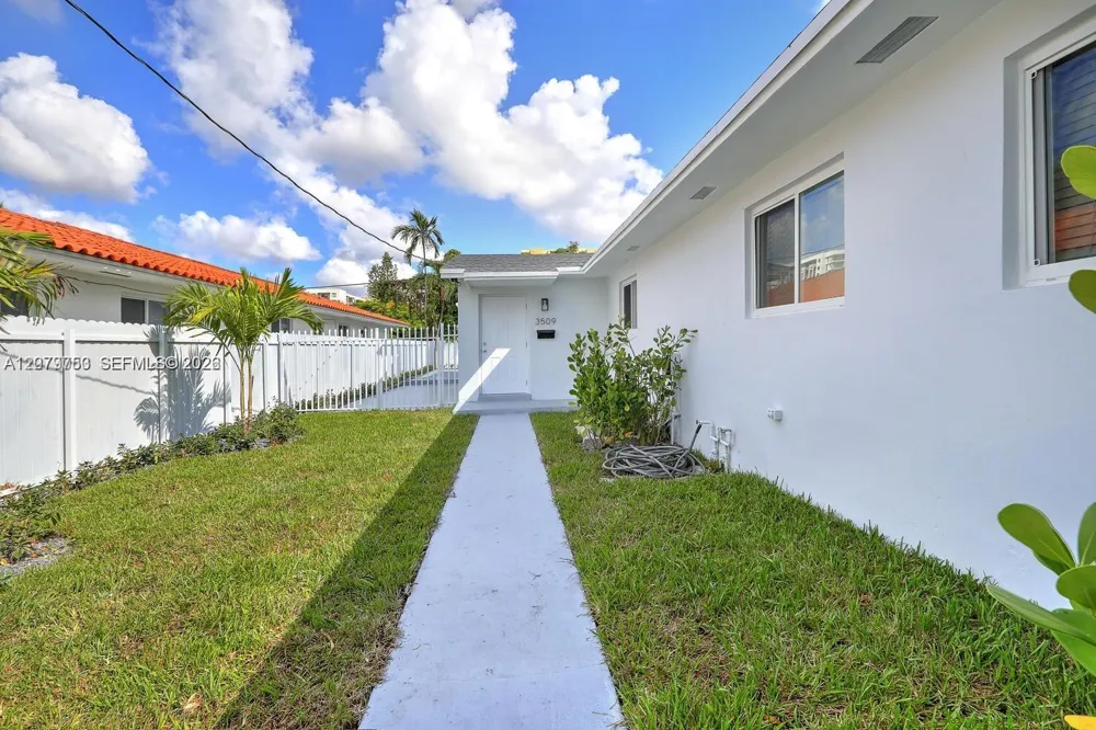 3509 SW 23rd Ter #3509 Miami, FL 33145
