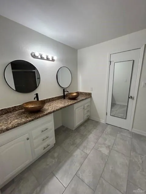 7016 14th Lane McAllen, TX 78504