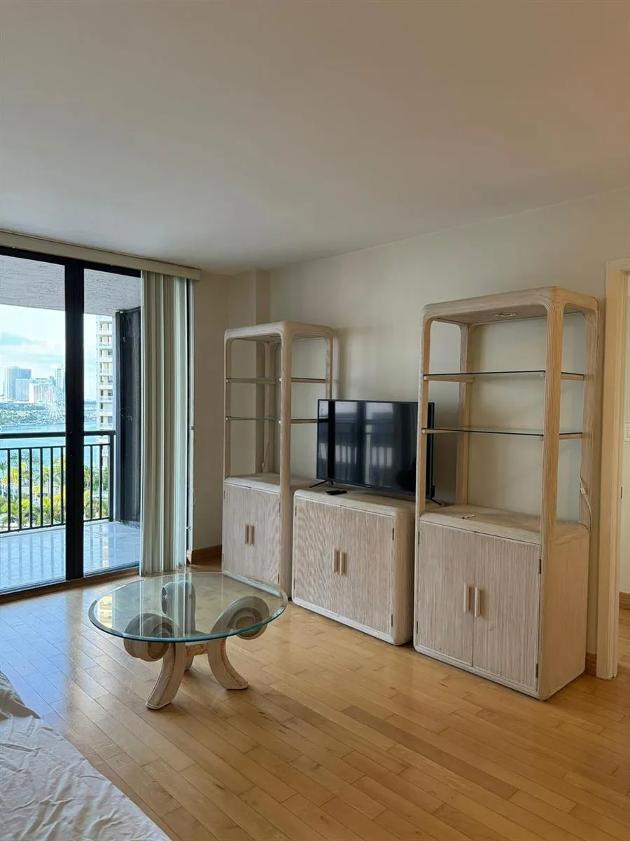 540 BRICKELL KEY DRIVE #1214 Miami, FL 33131