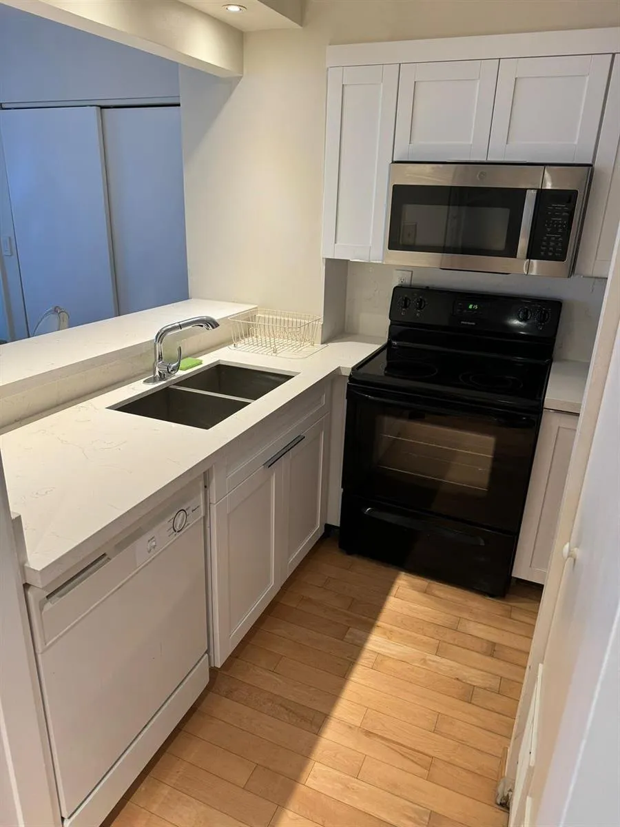 540 BRICKELL KEY DRIVE #1214 Miami, FL 33131