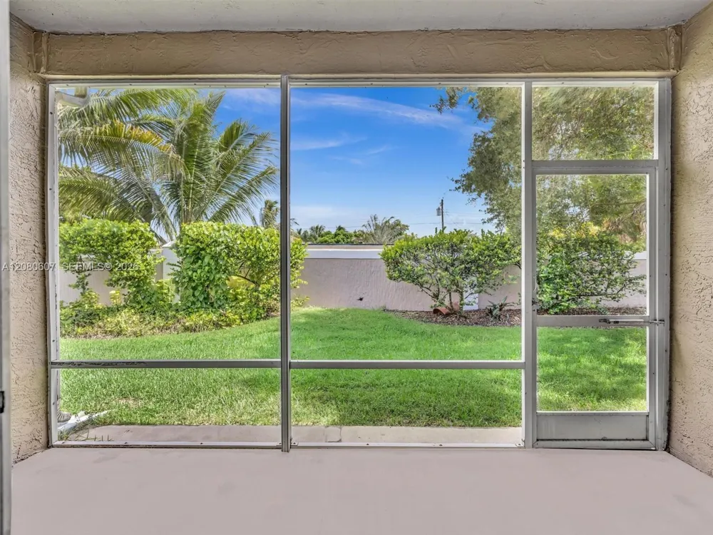 7420 S Aragon Blvd #1 Sunrise, FL 33313