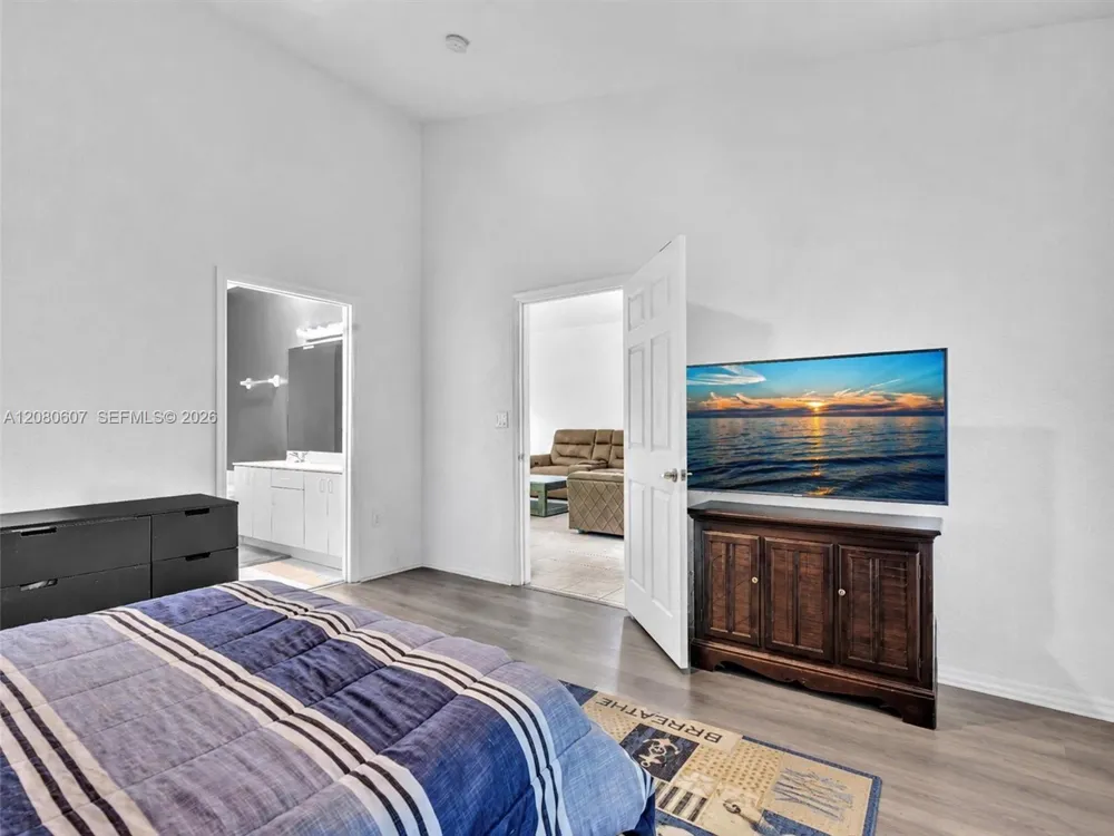 7420 S Aragon Blvd #1 Sunrise, FL 33313