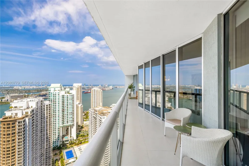 495 Brickell Ave #4704 Miami, FL 33131