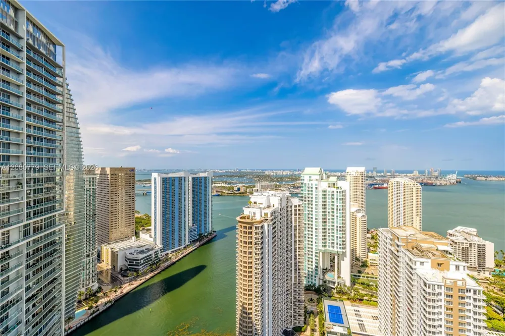 495 Brickell Ave #4704 Miami, FL 33131