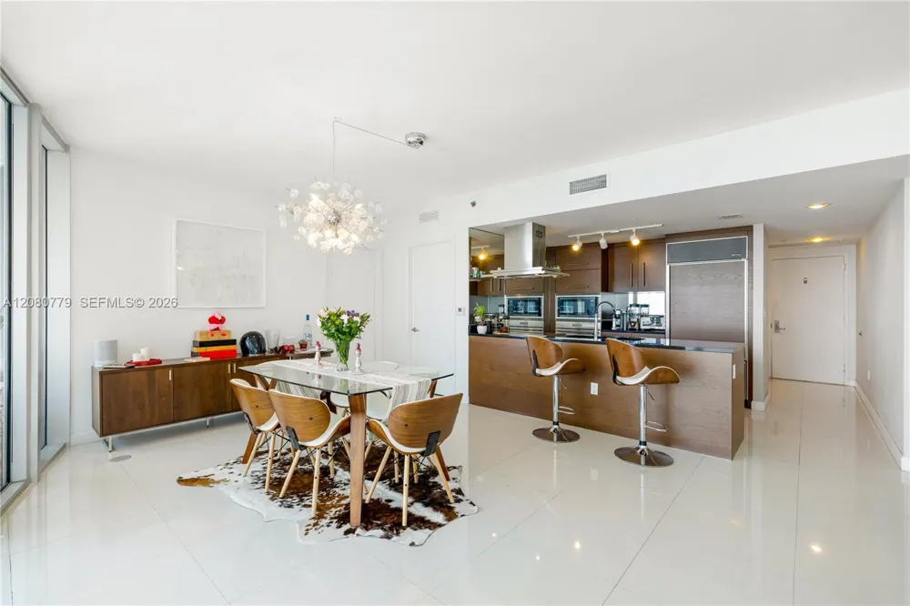 495 Brickell Ave #4704 Miami, FL 33131