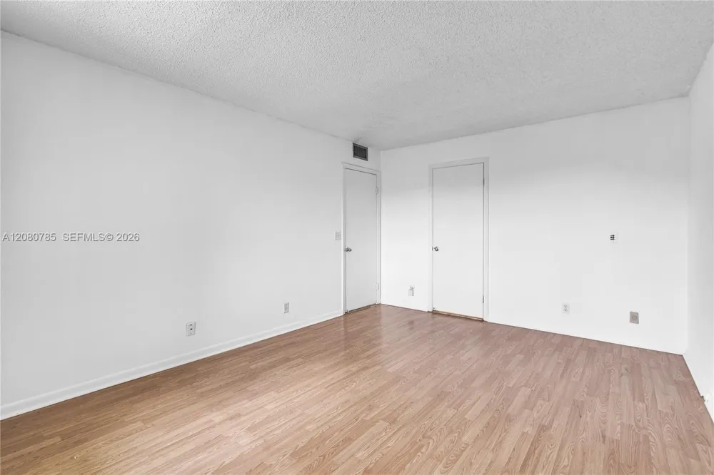 300 SW 134th Way #413E Pembroke Pines, FL 33027