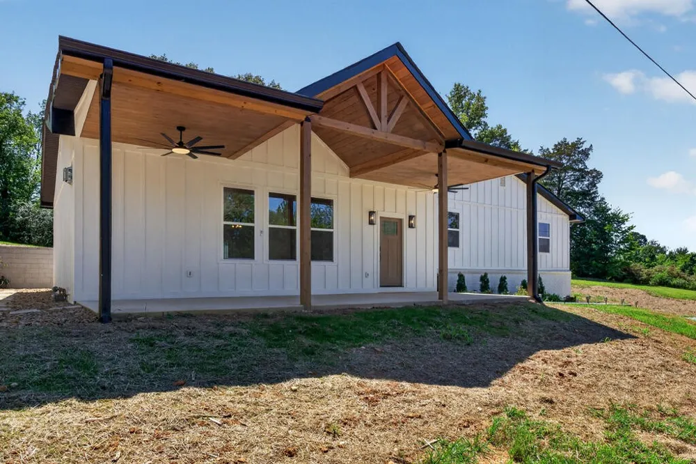 3132 Fowler Montgomery Rd Cookeville, TN 38506