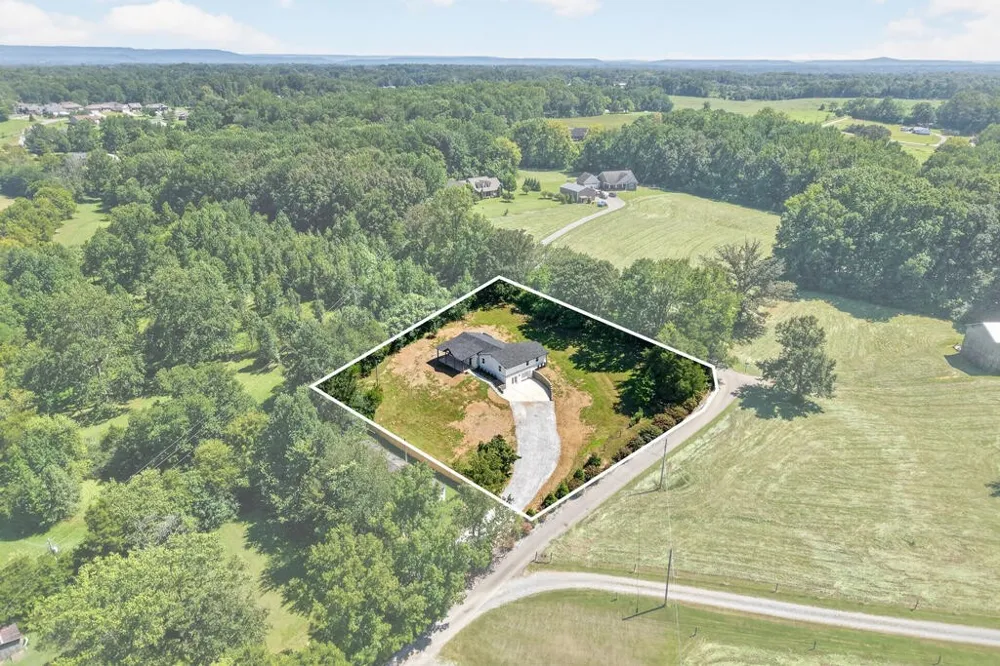 3132 Fowler Montgomery Rd Cookeville, TN 38506