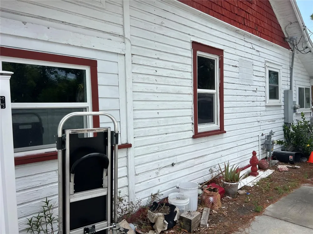 526 14TH AVENUE S St Petersburg, FL 33701