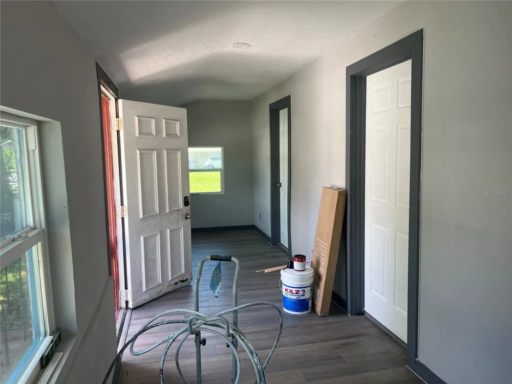 526 14TH AVENUE S St Petersburg, FL 33701