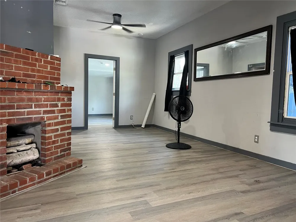 526 14TH AVENUE S St Petersburg, FL 33701