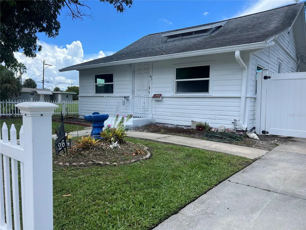 526 14TH AVENUE S St Petersburg, FL 33701