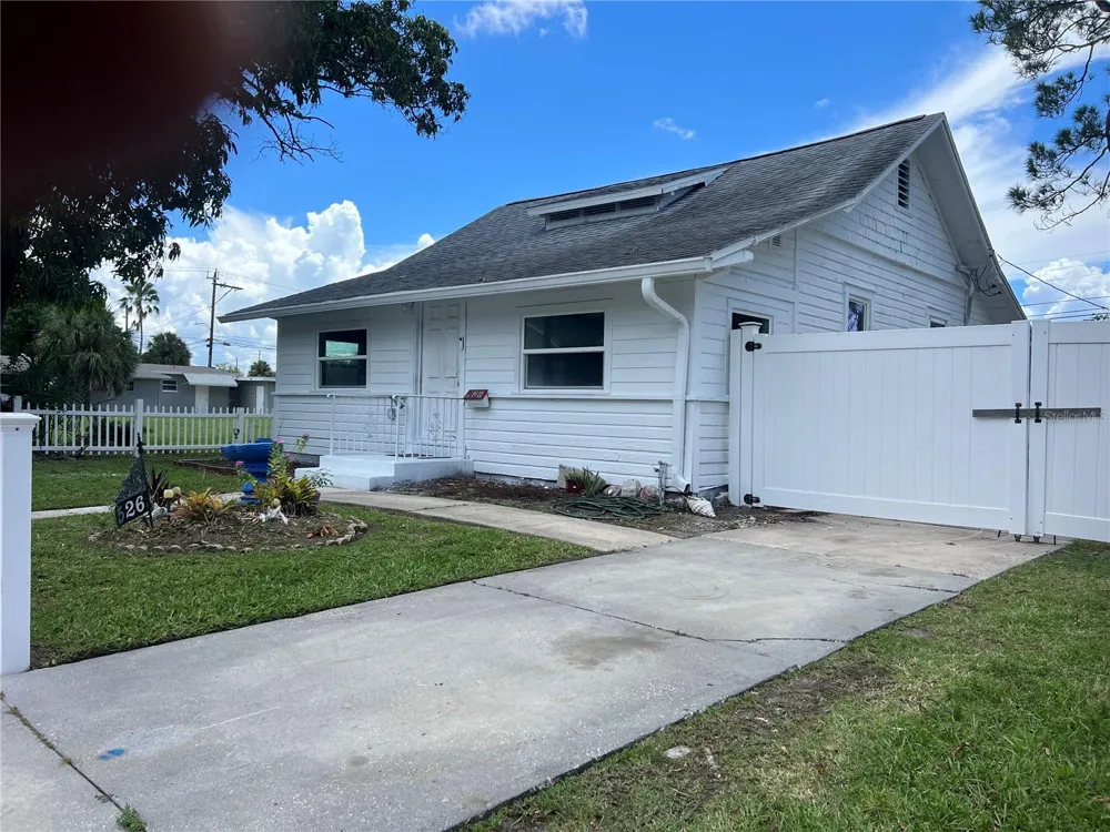 526 14TH AVENUE S St Petersburg, FL 33701