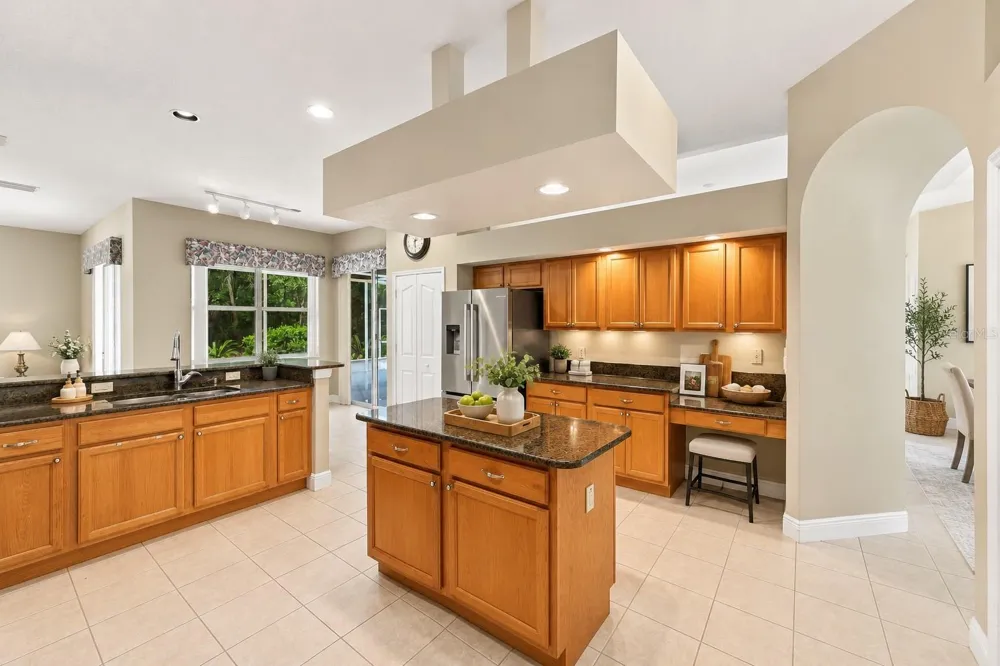 1830 GLENWOOD OAKS LANE Deland, FL 32720