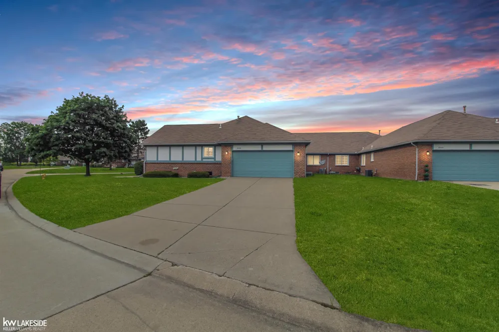 45431 Nottingham Drive Macomb Township, MI 48044