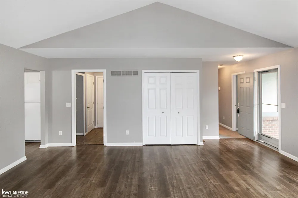 45431 Nottingham Drive Macomb Township, MI 48044
