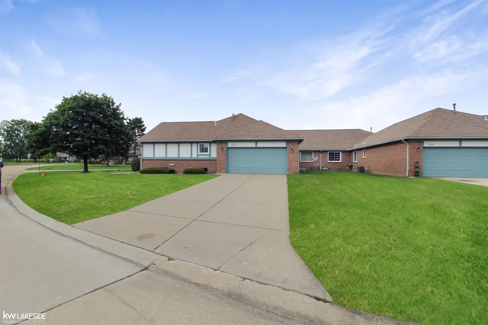 45431 Nottingham Drive Macomb Township, MI 48044