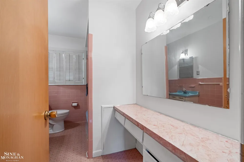 28444 Kirkside Lane Farmington Hills City, MI 48334