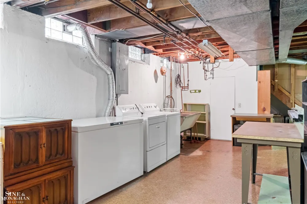 28444 Kirkside Lane Farmington Hills City, MI 48334