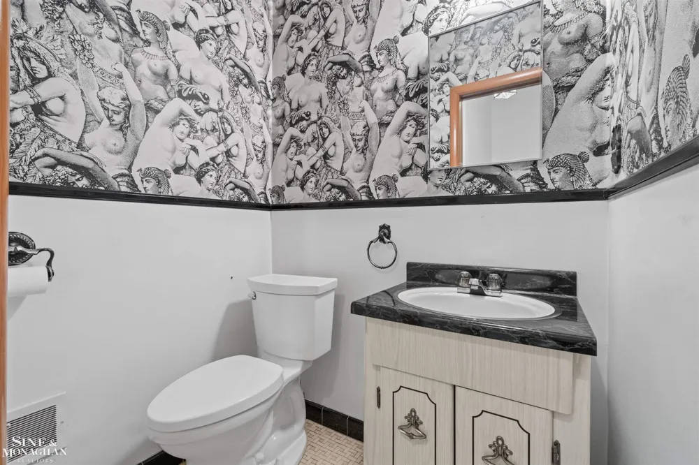 28444 Kirkside Lane Farmington Hills City, MI 48334