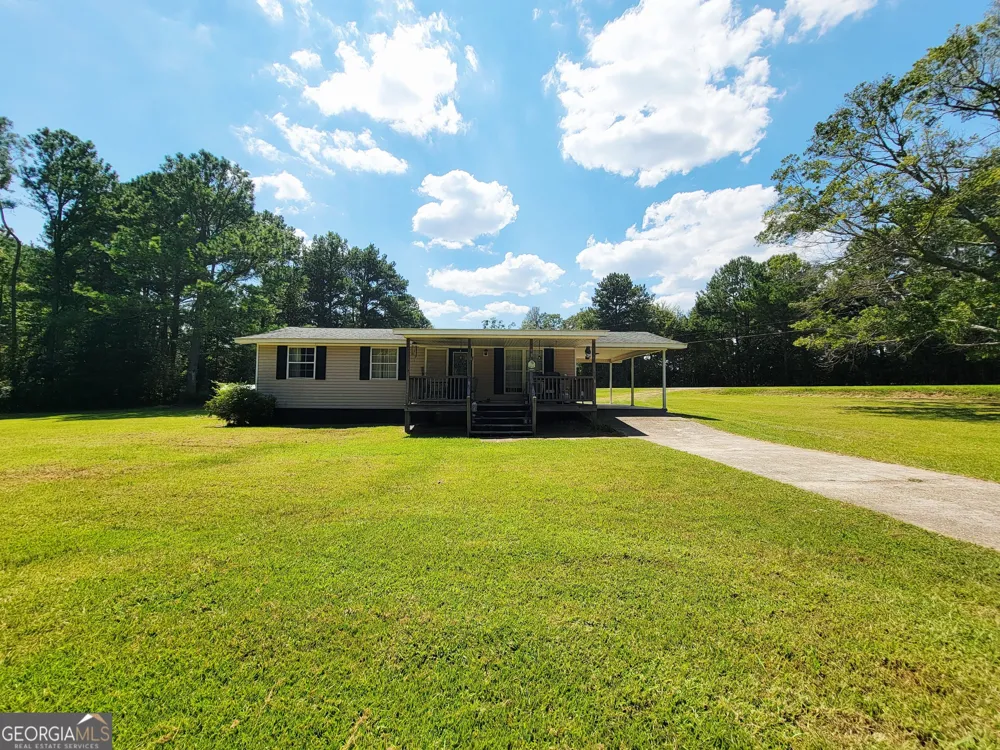 986 Johnson RD Hogansville, GA 30230