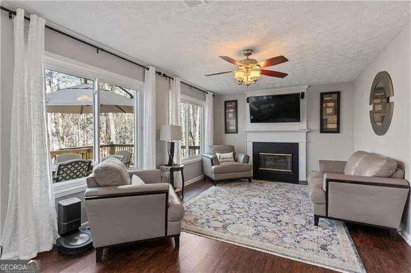 1603 Eagle DR Woodstock, GA 30189