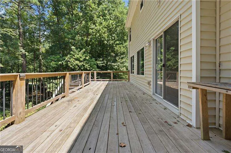 1603 Eagle DR Woodstock, GA 30189