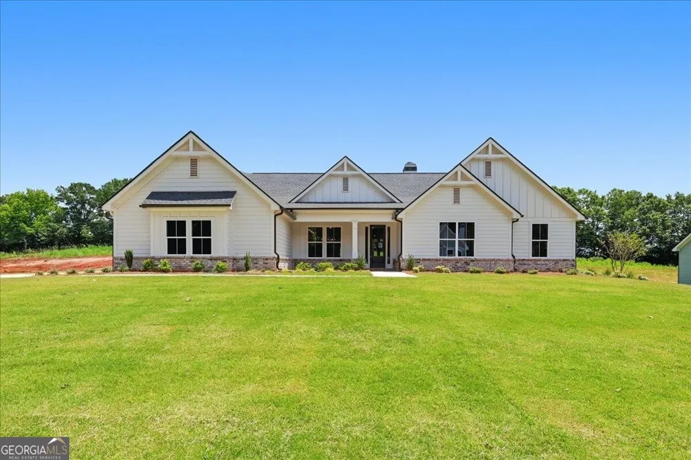 131 Maney DR Statham, GA 30666
