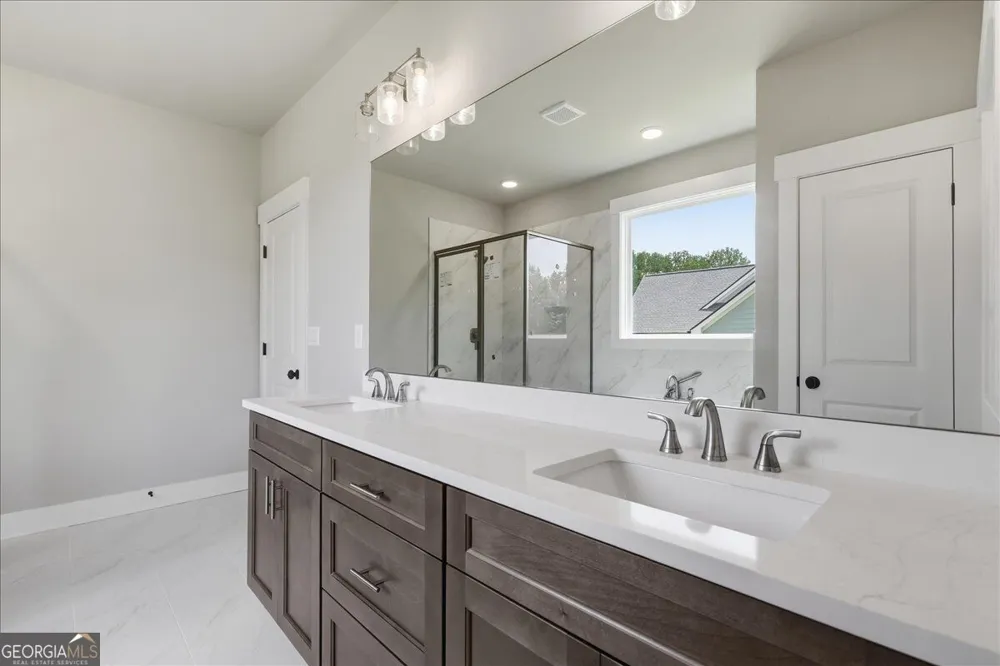 131 Maney DR Statham, GA 30666
