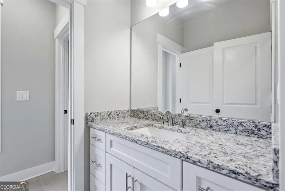 131 Maney DR Statham, GA 30666