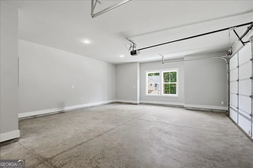 131 Maney DR Statham, GA 30666
