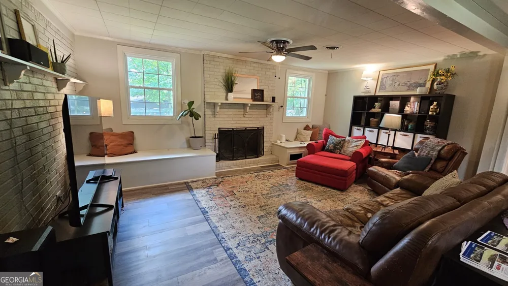 1581 Lost Mountain RD Powder Springs, GA 30127