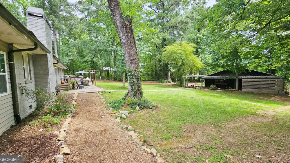 1581 Lost Mountain RD Powder Springs, GA 30127