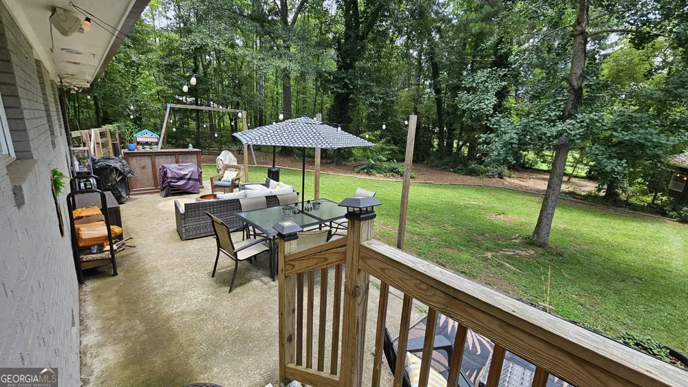 1581 Lost Mountain RD Powder Springs, GA 30127