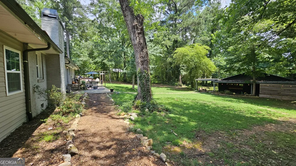 1581 Lost Mountain RD Powder Springs, GA 30127