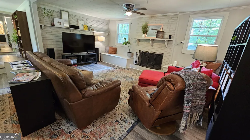 1581 Lost Mountain RD Powder Springs, GA 30127