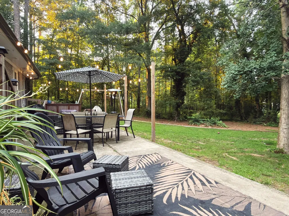 1581 Lost Mountain RD Powder Springs, GA 30127