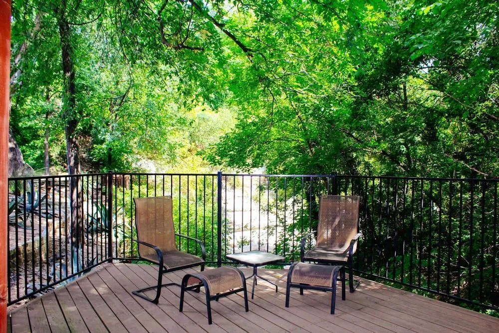 1500 East Side Drive #116A Austin, TX 78704