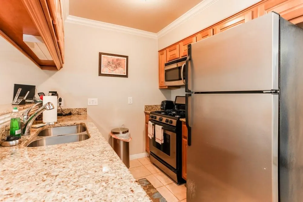1500 East Side Drive #116A Austin, TX 78704